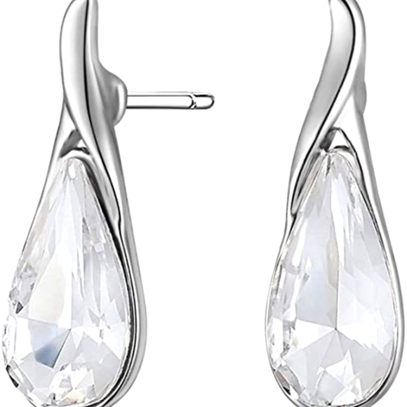 Women Earring with Swarovski® Crystals - Picture 3 of 4